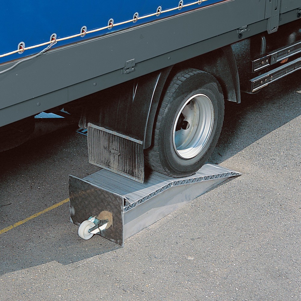 Produktabbildung: Altec Alu-Auffahrkeile, Tragkraft 12.000 kg/Stück, HxBxL 290 x 500 x 1.440 mm