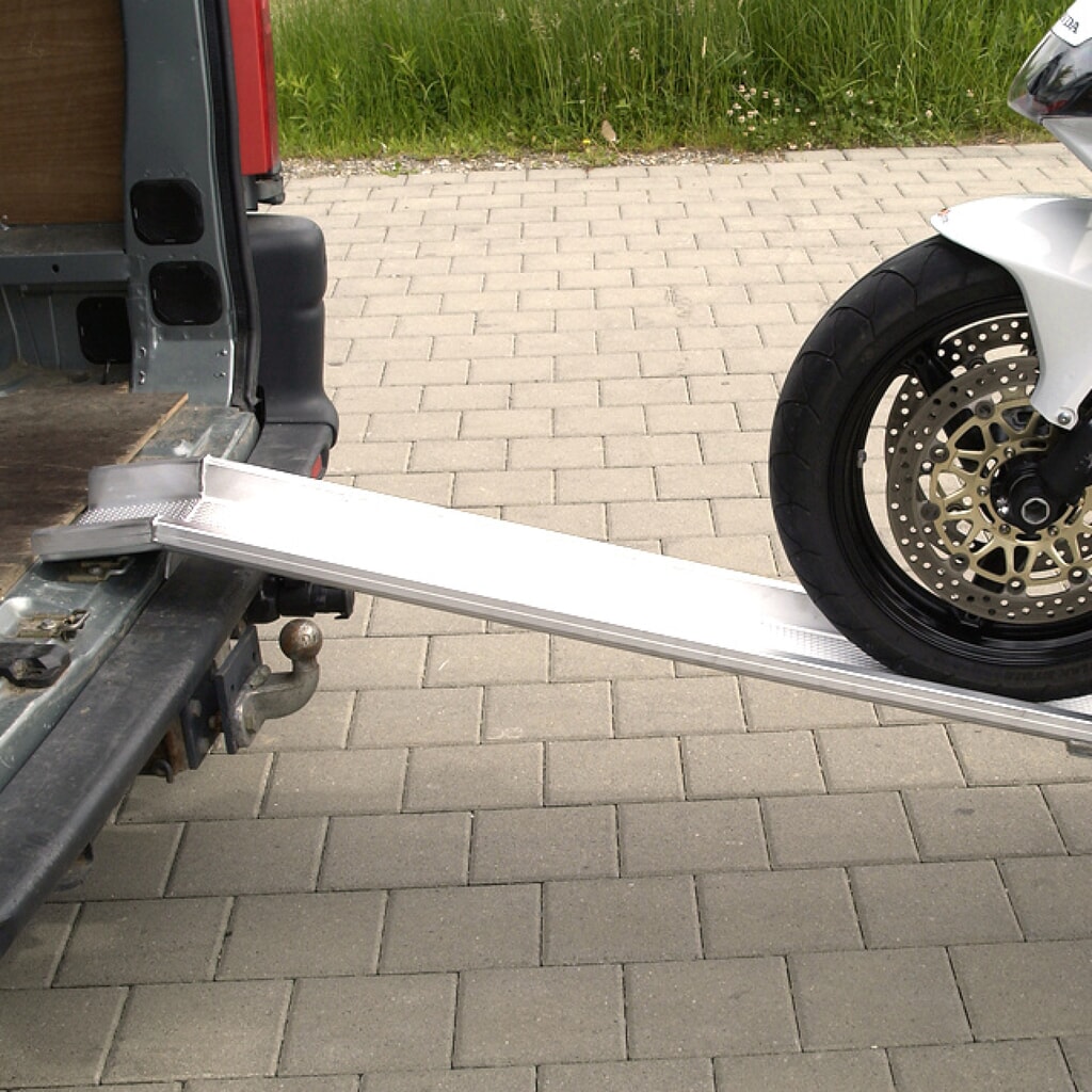 Produktabbildung Nr. 4: Altec Verladeschienen ABS, mit Schutzrand, für leichtere Ladegüter, Tragkraft/Paar 600 kg, LxB 1.500 x 150 mm