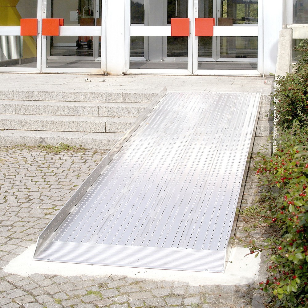 Produktabbildung Nr. 4: Rampe mit Auflagerzunge, TK 400 kg, BxL 800 x 1.500 mm