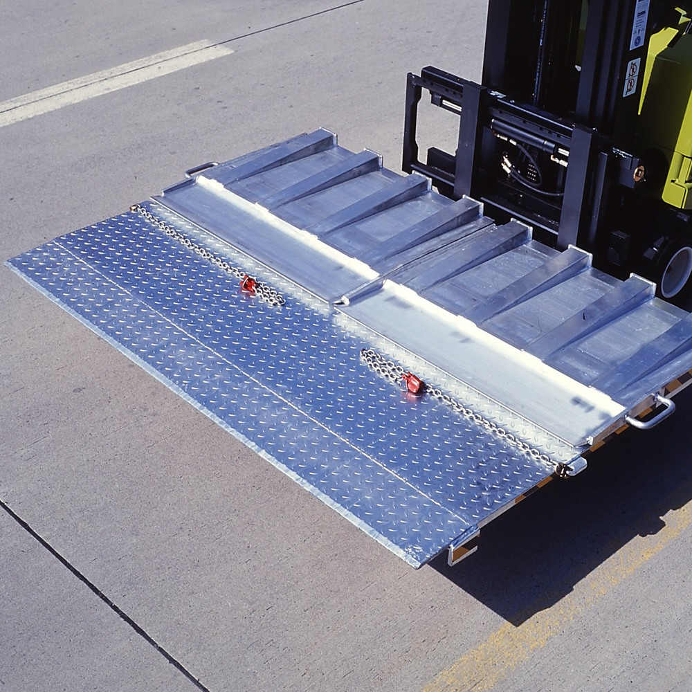 Produktabbildung Nr. 3: Verladerampe für Container, klappbar, TK 7.300 kg, BxL 2.000 x 2.070 mm