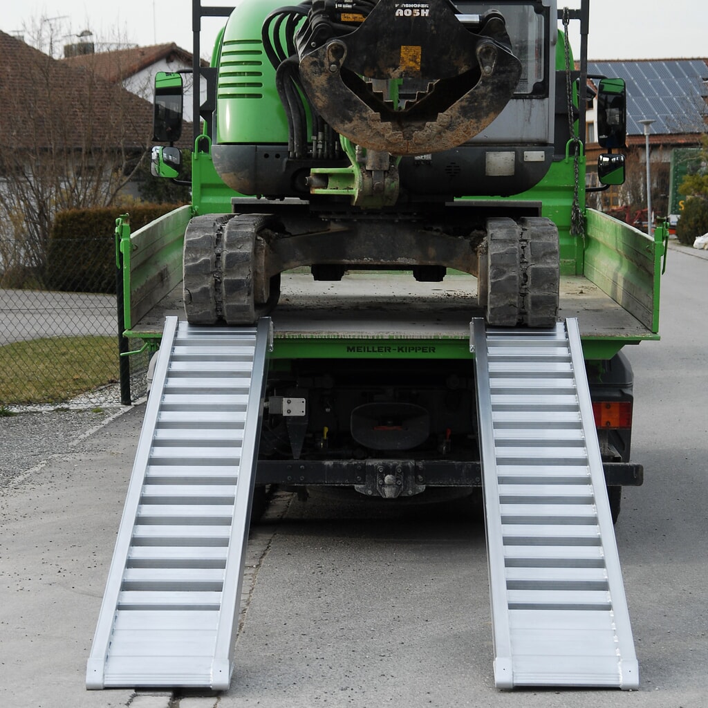 Produktabbildung Nr. 1: Altec Verladeschienen AVS mit Sprossen, ohne Rand, Tragkraft/Paar 1.660 kg, LxB 2.340 x 245 mm