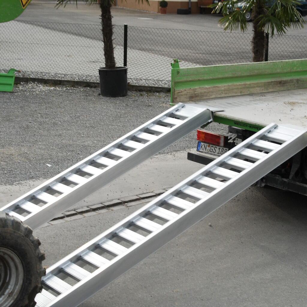 Produktabbildung Nr. 6: Altec Verladeschienen AVS mit Sprossen, mit Rand, für mittelschwere Ladegüter Tragkraft 1.660 kg/Paar, LxB 2.340 x 245 mm