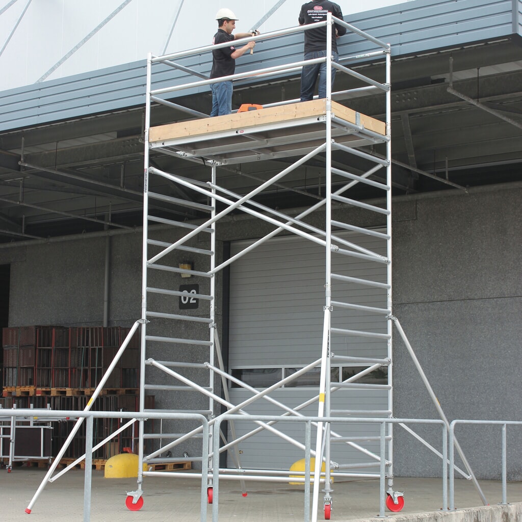 altrex Alu-Fahrgerüst Professional, Plattform 1,35 x 1,85 m, Standhöhe 2,20 m Produktabbildung: altrex Alu-Fahrgerüst Professional, Plattform 1,35 x 1,85 m, Standhöhe 2,20 m