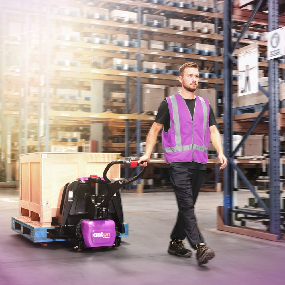 Produktabbildung Nr. 12: AntOn by Jungheinrich Elektro-Hubwagen PTL 1.5 mit Stützrädern, extrabreit für Spezialpaletten, Tragfähigkeit 1.500 kg, Gabellänge 1.150 mm