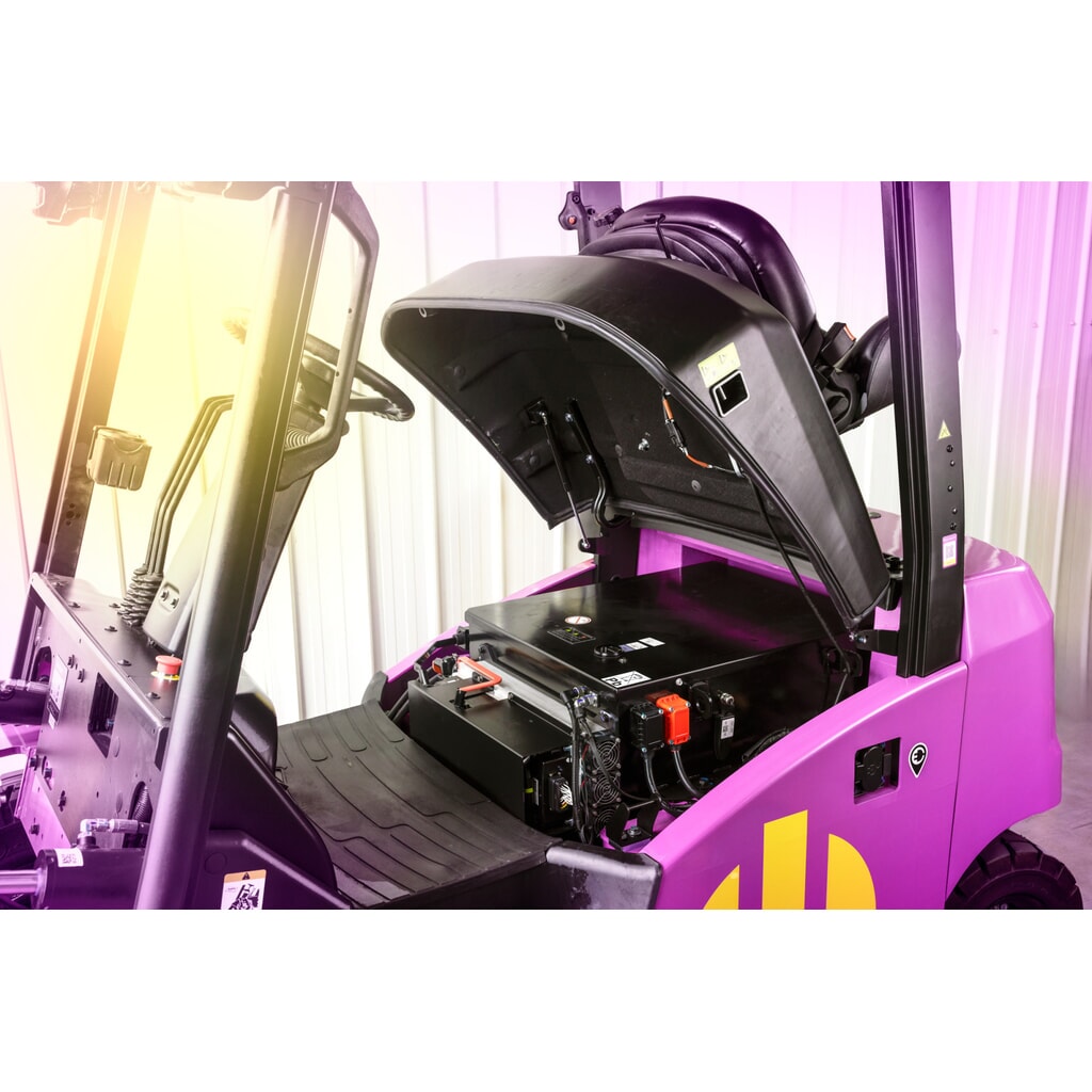 Produktabbildung Nr. 7: AntOn by Jungheinrich Elektro-Stapler CBH 3.0 mit Dreifach-Teleskop-Hubgerüst, Hubhöhe 4.800 mm, Tragfähigkeit 3.000 kg, Wetterschutzkabine Comfort, inkl. externem Ladegerät 80 V, 60 A, CEE, 5-pin