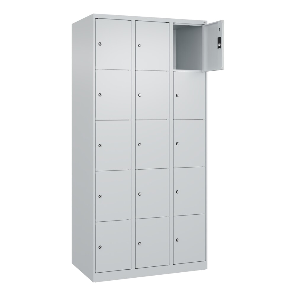 Produktabbildung: C+P Schließfachschrank Classic PLUS, 3 Abteile, HxBxT 1.850 x 900 x 500 mm, lichtgrau, lichtgrau, 15 Fächer, Zylinderschloss