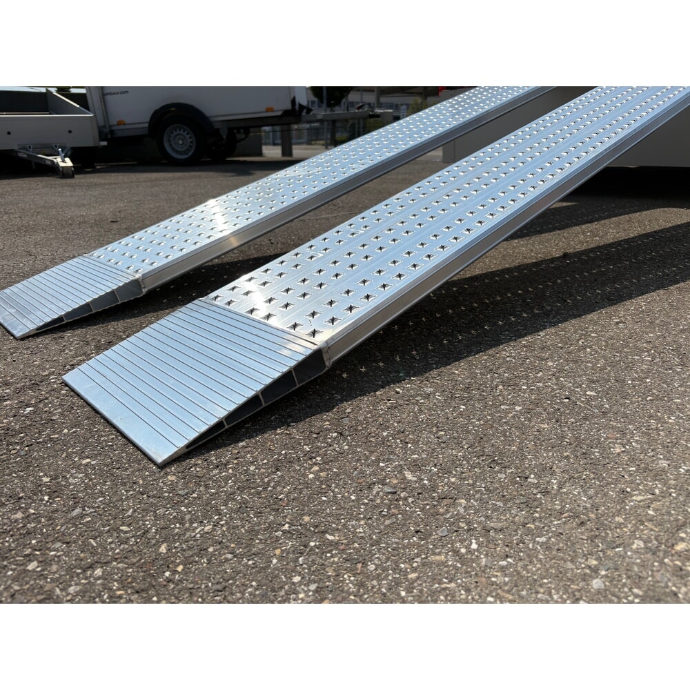 Produktabbildung Nr. 15: Altec Verladeschienen AOS, rutschsicher mit Sicherheitsbolzen und Sicherungslasche, Tragkraft 435 kg/Stück, BxL 200 x 1.500 mm