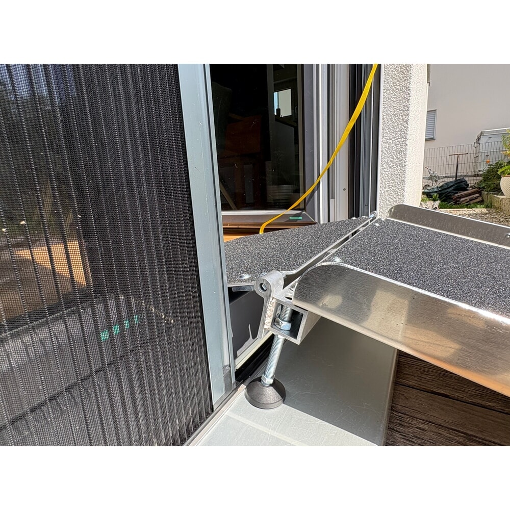 Produktabbildung Nr. 4: Altec Schwellen-Verladebrücke BTR, höhenverstellbare Spindelfüße, TÜV und GS geprüft, TK 300 kg, Höhendifferenz 60 - 100 mm