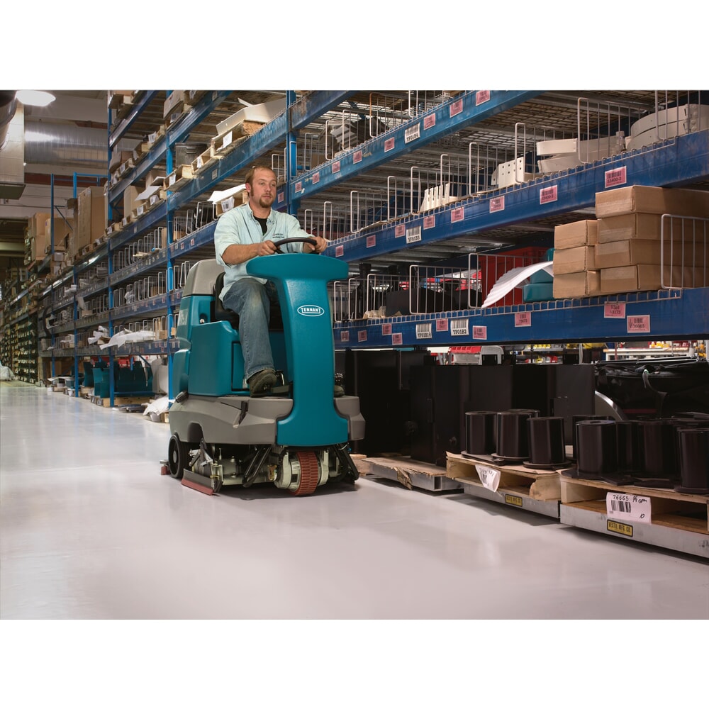 Produktabbildung Nr. 12: Tennant® Aufsitz-Scheuersaugmaschine T7, mit Hygenic®-Tanks, mit 2 Schrubbtellern