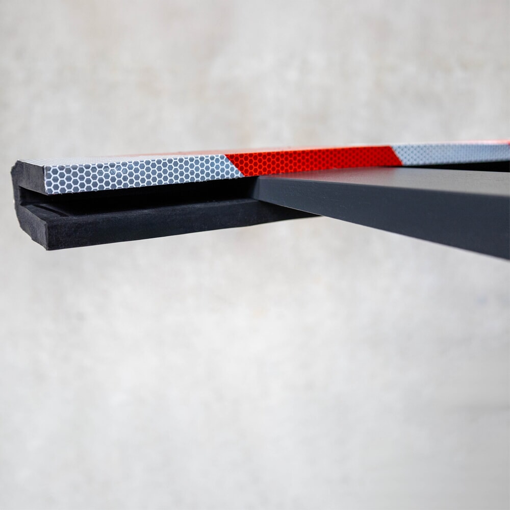Produktabbildung Nr. 7: VETTER® ZEBRA Warnbalken für Gabelzinken mit Magneten, Länge 800 mm