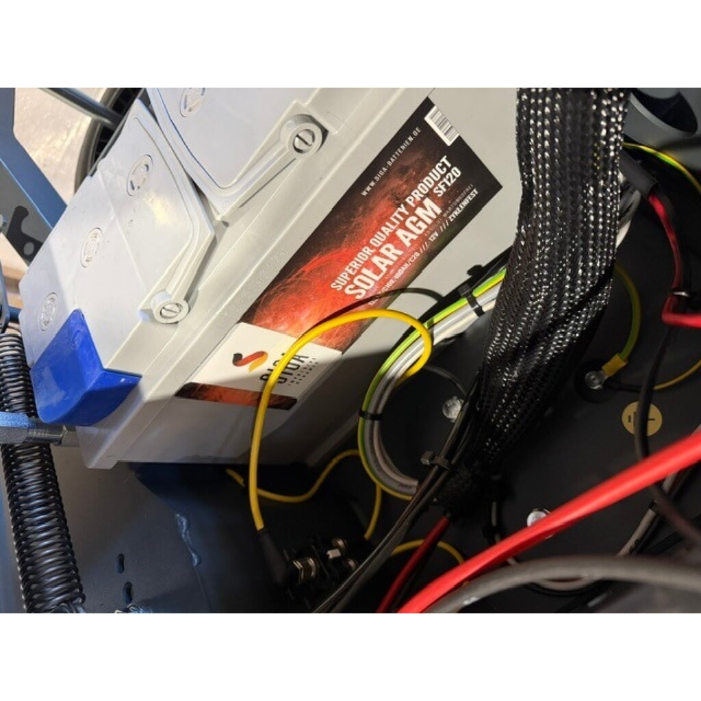 Ersatzbatterie für SIAT Stretchroboter BeeWrap+, wartungsfreie AGM-Batterie, 12 V / 120 Ah Produktabbildung Nr. 2: Ersatzbatterie für SIAT Stretchroboter BeeWrap+, wartungsfreie AGM-Batterie, 12 V / 120 Ah