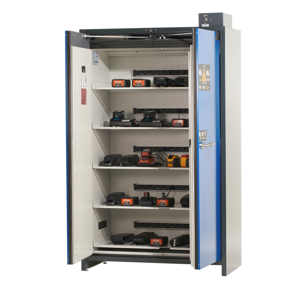 Produktabbildung Nr. 5: asecos® Akku-Sicherheitsschrank Typ 90 für Lithium-Ionen-Batterien ION-PRO-CHARGE, HxBxT 2.224 x 1.193 x 615 mm, 5x gelochte Fachböden, 5x Steckdosenleiste (EU-Ausführung), 1x Bodenauffangwanne