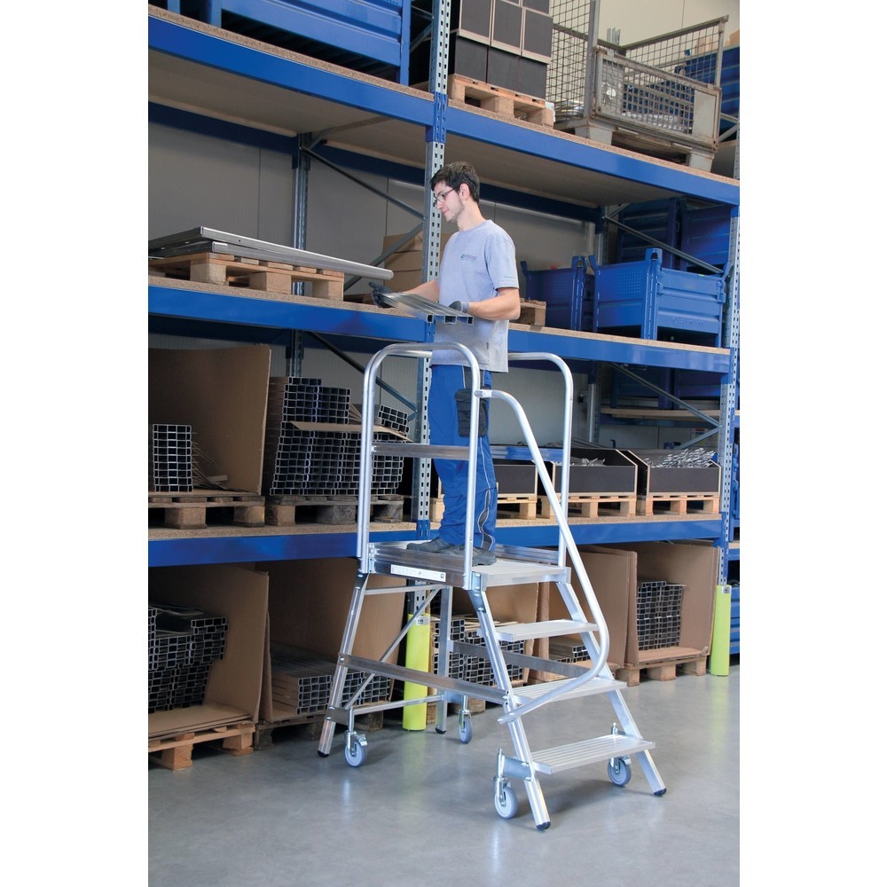Produktabbildung Nr. 3: Podesttreppe einseitig begehbar mit Federrollen Aluminium geriffelt 4 Stufen