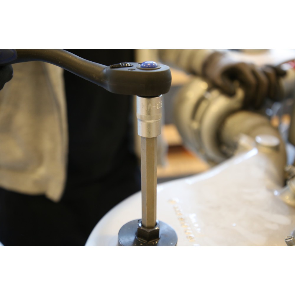 Produktabbildung Nr. 11: BRILLIANT TOOLS 1/2" Innensechskant Bit-Stecknuss, 140 mm lang, 14 mm