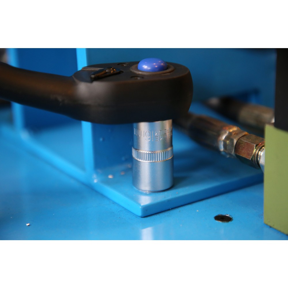 Produktabbildung Nr. 12: BRILLIANT TOOLS 1/2" Sechskant-Stecknuss, 16 mm
