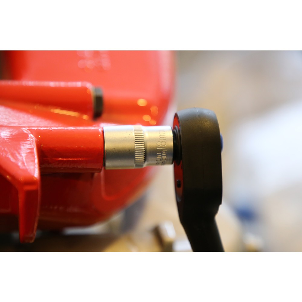 Produktabbildung Nr. 13: BRILLIANT TOOLS 1/2" Sechskant-Stecknuss, 18 mm