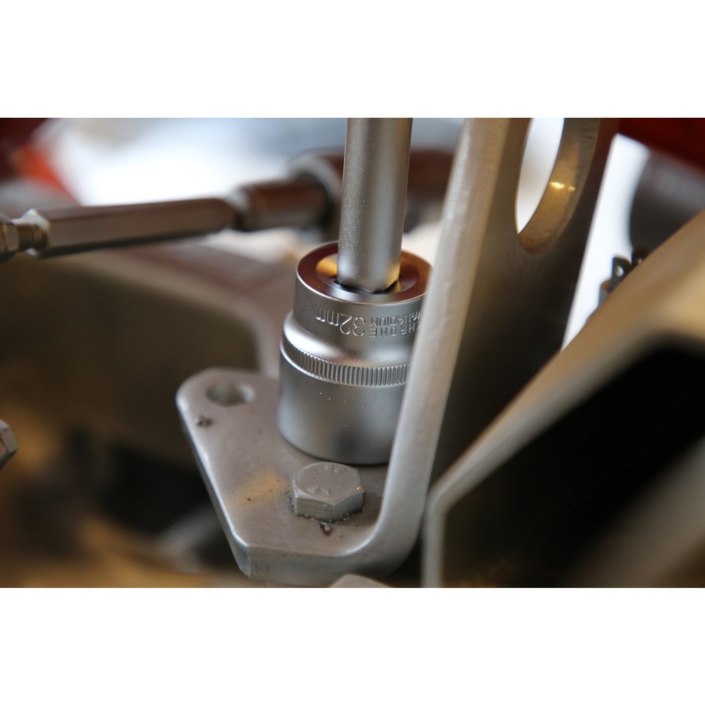 Produktabbildung Nr. 12: BRILLIANT TOOLS 1/2" Sechskant-Stecknuss, 32 mm