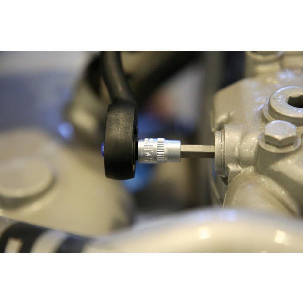 Produktabbildung Nr. 12: BRILLIANT TOOLS 1/4" Innensechskant Bit-Stecknuss, 6 mm