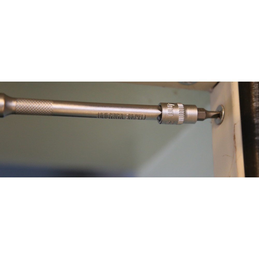 Produktabbildung Nr. 13: BRILLIANT TOOLS 1/4" Schlitz Bit-Stecknuss, 0,8 x 4 mm