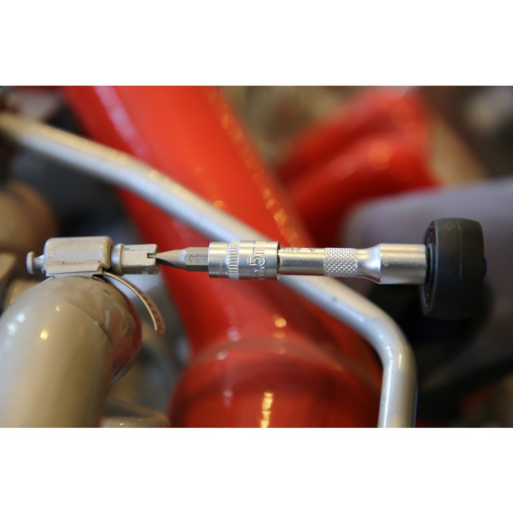 Produktabbildung Nr. 13: BRILLIANT TOOLS 1/4" Schlitz Bit-Stecknuss, 1 x 5,5 mm