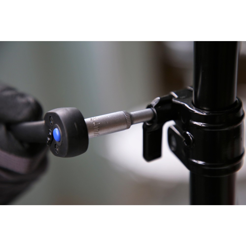 Produktabbildung Nr. 12: BRILLIANT TOOLS 1/4" Sechskant-Stecknuss, lange Ausführung, 4 mm