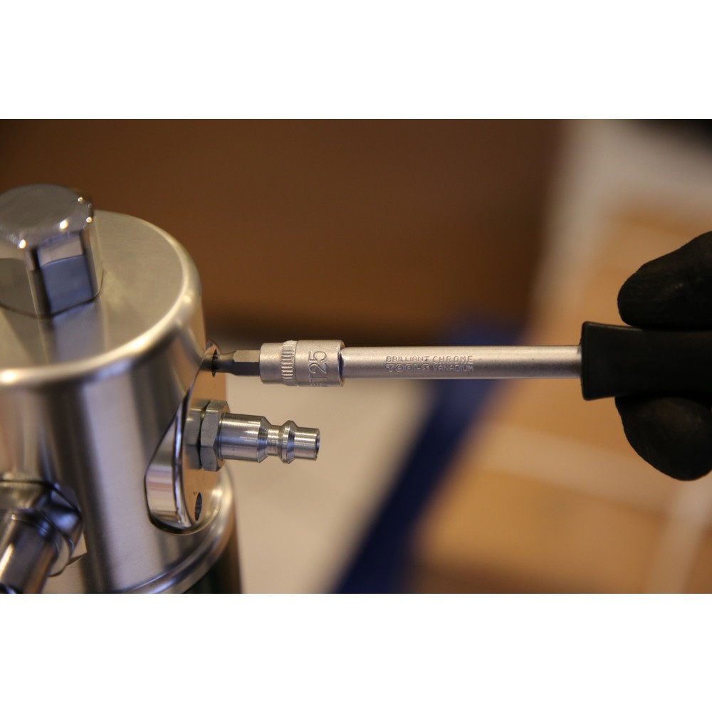 Produktabbildung Nr. 13: BRILLIANT TOOLS 1/4" Torx-Bit-Stecknuss, mit Stirnlochbohrung, TB25