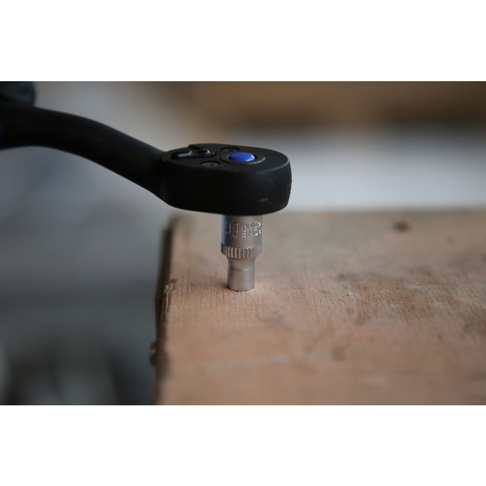 Produktabbildung Nr. 12: BRILLIANT TOOLS 1/4" Torx-E-Stecknuss, E6