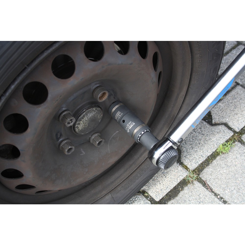 Produktabbildung Nr. 12: BRILLIANT TOOLS 4 in 1 Kraft-Stecknuss-Satz, 2-tlg