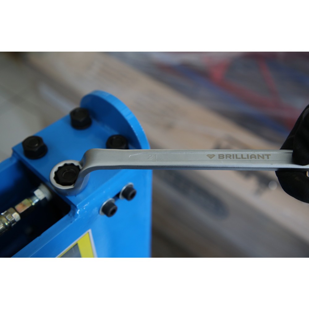 Produktabbildung Nr. 13: BRILLIANT TOOLS Doppel-Ringschlüssel, gekröpft, 21 x 23 mm