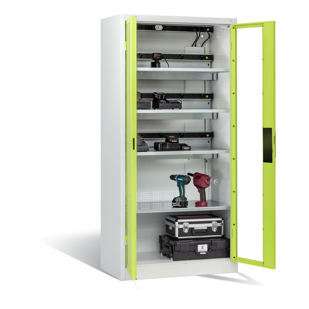 Produktabbildung Nr. 5: C+P Akku-Ladeschrank Serie 89, 3 Elektro-Einlegeböden, 5-fach-Steckdosenleiste, 3 m Zuleitung, Sichtfenster, FI-Schutzschalter, temperaturgesteuerter Lüfter, lichtgrau/viridingrün