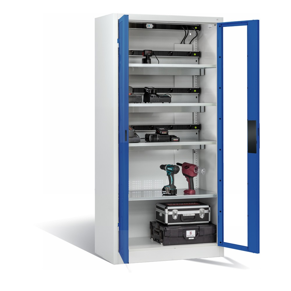 Produktabbildung Nr. 5: C+P Akku-Ladeschrank Serie 89, 3 Elektro-Einlegeböden, 5-fach-Steckdosenleiste, 3 m Zuleitung, Sichtfenster, FI-Schutzschalter, temperaturgesteuerter Lüfter, lichtgrau/enzianblau