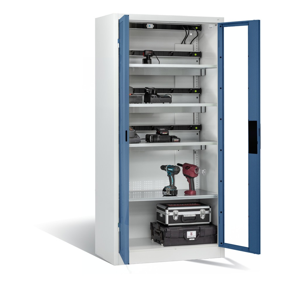 Produktabbildung Nr. 5: C+P Akku-Ladeschrank Serie 89, 3 Elektro-Einlegeböden, 5-fach-Steckdosenleiste, 3 m Zuleitung, Sichtfenster, FI-Schutzschalter, temperaturgesteuerter Lüfter, lichtgrau/fernblau