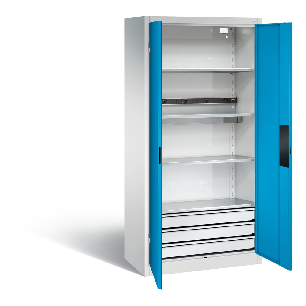 Produktabbildung: C+P Akku-Ladeschrank Serie 89, 3 Schubladen, 1 Elektro-Einlegeboden, 5-fach-Steckdosenleiste, 3 m Zuleitung, lichtgrau/lichtblau