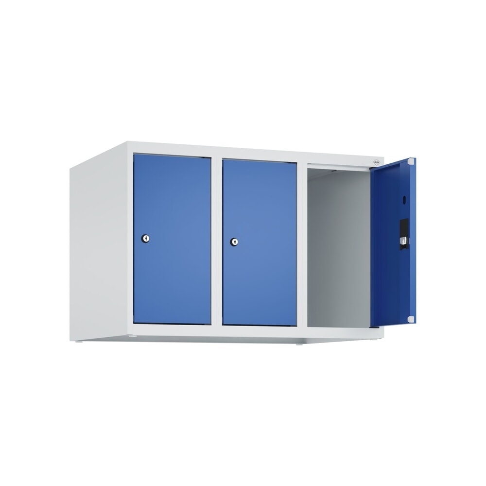 C+P Aufsatzschrank für Kleiderspind Serie Classic PLUS, 3 Abteile Breite 250 mm, lichtgrau, enzianblau, Zylinderschloss Produktabbildung: C+P Aufsatzschrank für Kleiderspind Serie Classic PLUS, 3 Abteile Breite 250 mm, lichtgrau, enzianblau, Zylinderschloss