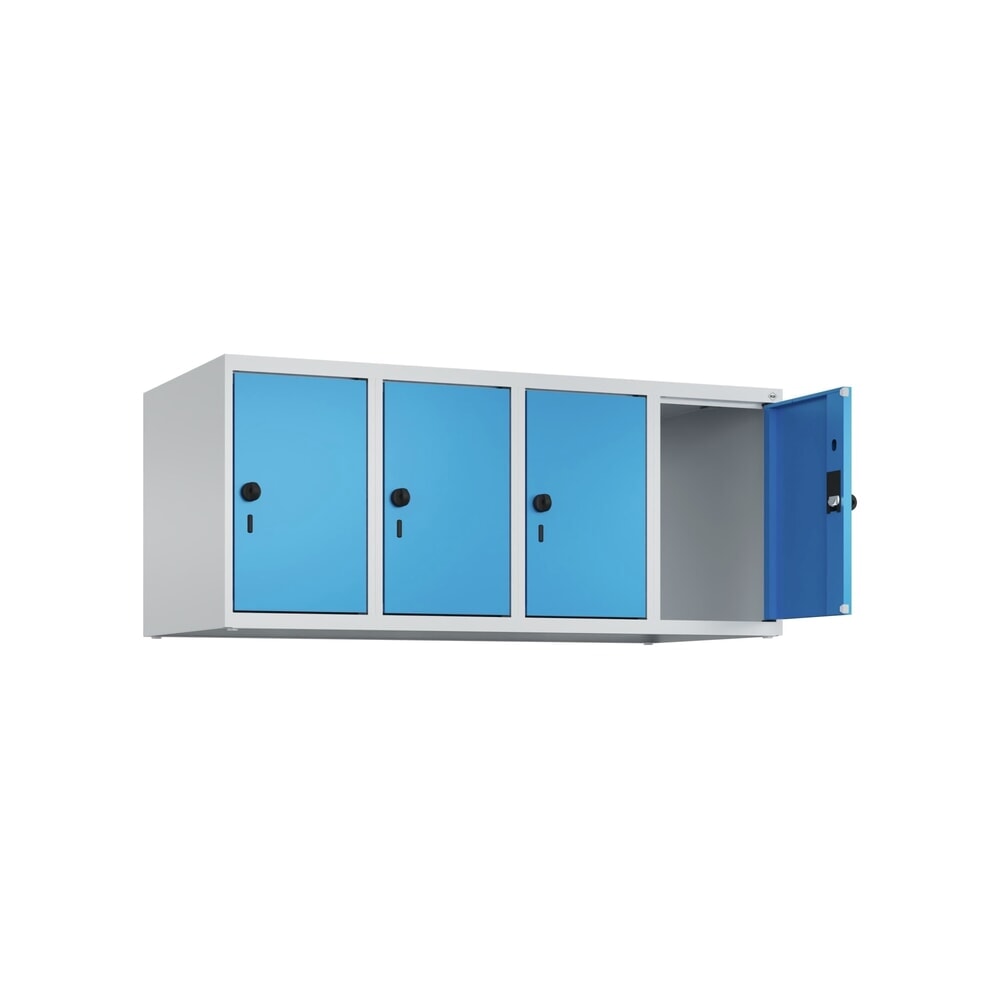 C+P Aufsatzschrank für Kleiderspind Serie Classic PLUS, 4 Abteile Breite 300 mm, lichtgrau, lichtblau, für Vorhängeschloss Produktabbildung: C+P Aufsatzschrank für Kleiderspind Serie Classic PLUS, 4 Abteile Breite 300 mm, lichtgrau, lichtblau, für Vorhängeschloss