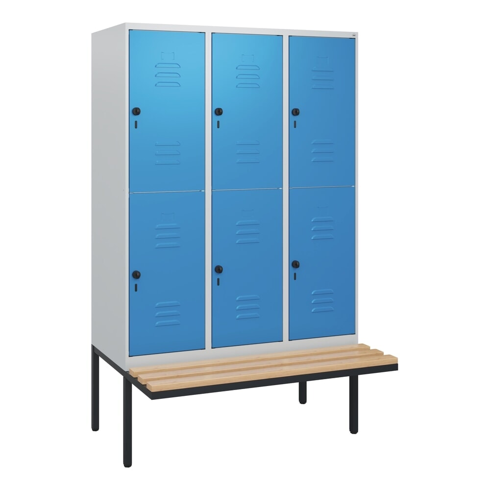 C+P Doppelstock-Spind Classic PLUS, 3 Abteile, HxBxT 1.950 x 1.200 x 815 mm, für Vorhängeschloss, auskragende Bank aus Buche, lichtgrau, lichtblau Produktabbildung Nr. 9: C+P Doppelstock-Spind Classic PLUS, 3 Abteile, HxBxT 1.950 x 1.200 x 815 mm, für Vorhängeschloss, auskragende Bank aus Buche, lichtgrau, lichtblau