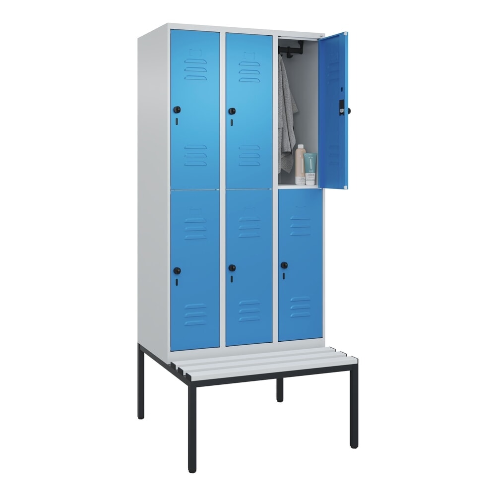 Produktabbildung Nr. 10: C+P Doppelstock-Spind Classic PLUS, 3 Abteile, HxBxT 2.120 x 900 x 815 mm, für Vorhängeschloss, untergebaute Bank aus Kunststoff, lichtgrau, lichtblau