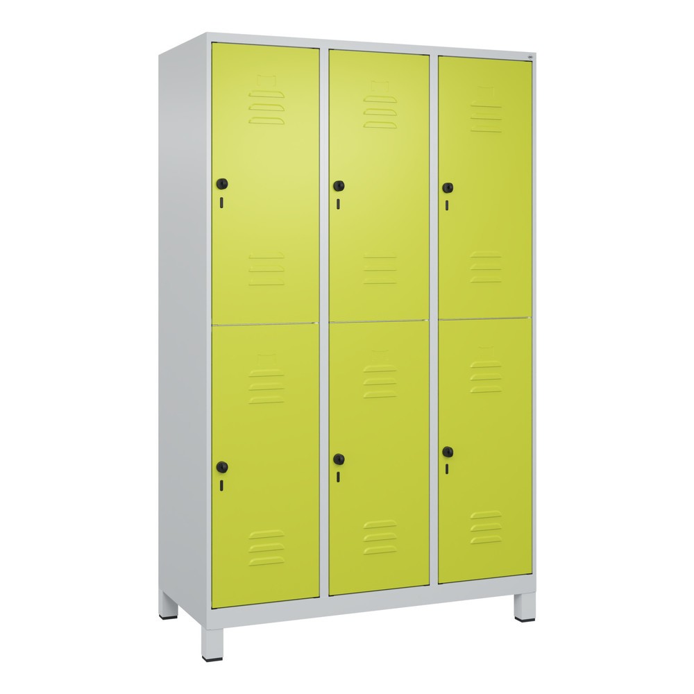 Produktabbildung: C+P Doppelstock-Spind Classic PLUS, Füße, 3 Abteile, HxBxT 1.950 x 1.200 x 500 mm, lichtgrau, clowngrün, 6 Fächer, für Vorhängeschloss