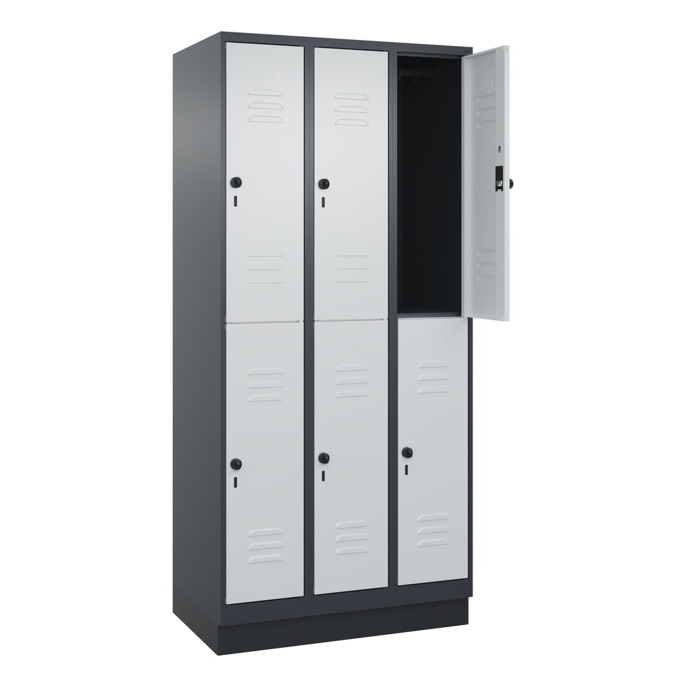 C+P Doppelstock-Spind Classic PLUS, Sockel, 3 Abteile, HxBxT 1.950 x 900 x 500 mm, anthrazitgrau, lichtgrau, 6 Fächer, für Vorhängeschloss Produktabbildung Nr. 1: C+P Doppelstock-Spind Classic PLUS, Sockel, 3 Abteile, HxBxT 1.950 x 900 x 500 mm, anthrazitgrau, lichtgrau, 6 Fächer, für Vorhängeschloss