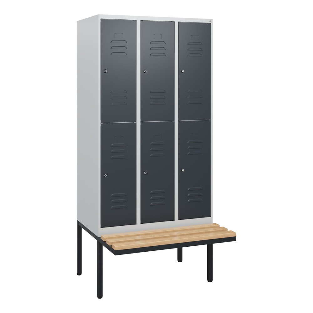 Produktabbildung: C+P Doppelstock-Spind Classic PLUS, 3 Abteile, HxBxT 1.950 x 900 x 815 mm, Zylinderschloss, auskragende Bank aus Buche, lichtgrau, anthrazitgrau