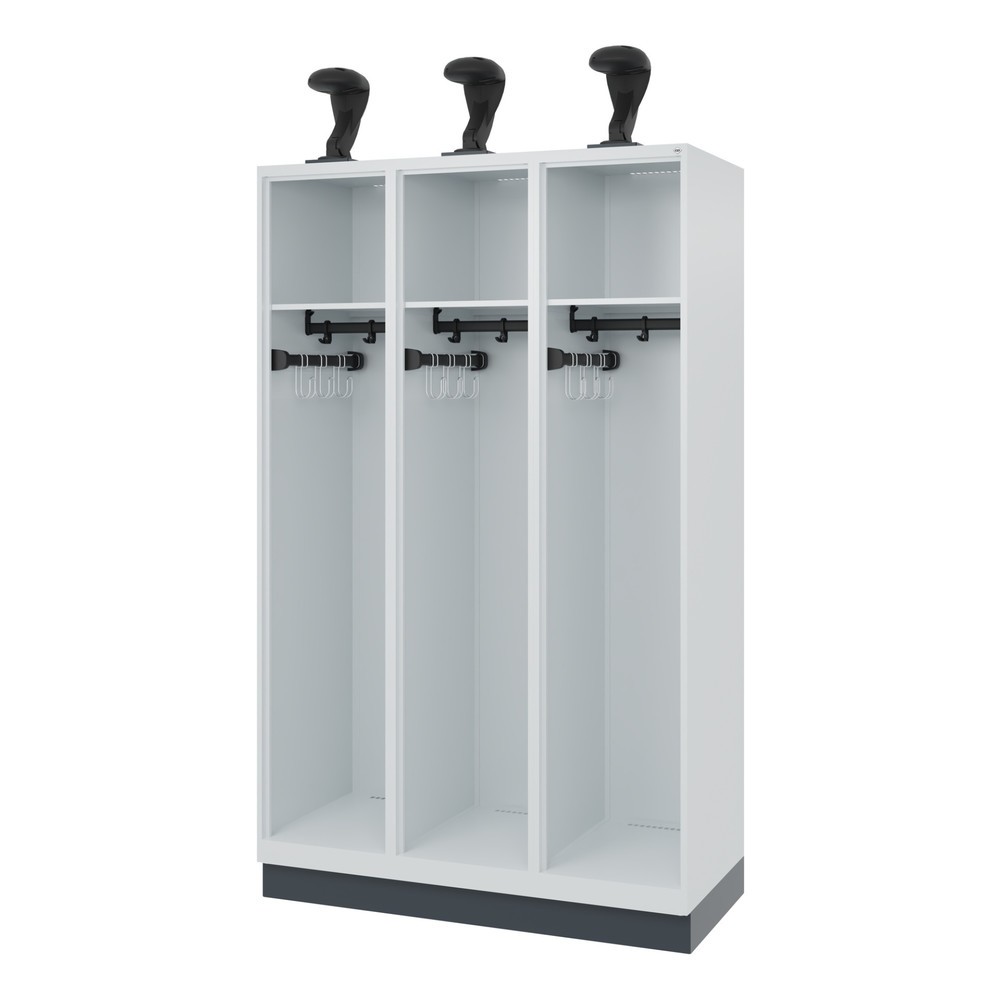 Produktabbildung: C+P Feuerwehrspind EXPERT, Sockel, 3 Abteile, HxBxT 1.850 x 1.200 x 500 mm, lichtgrau, mit Helmhalter