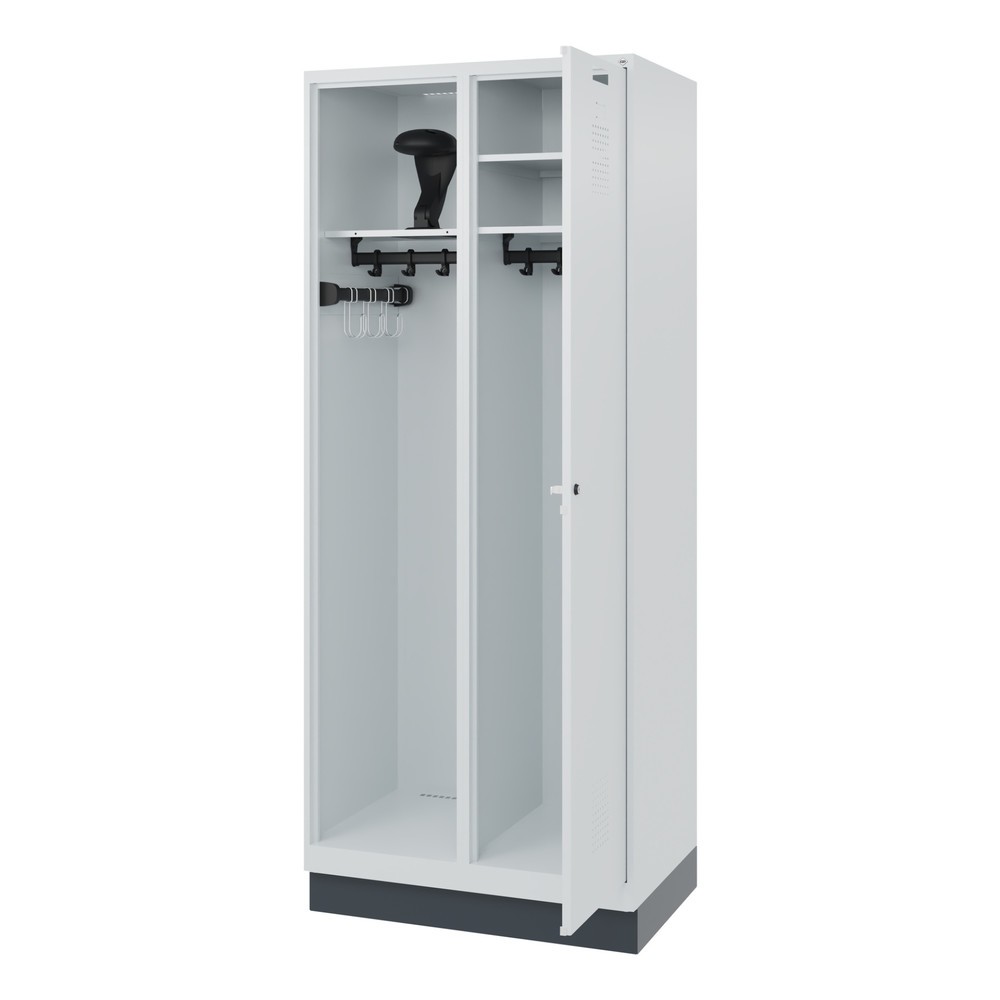 Produktabbildung: C+P Feuerwehrspind KOMBI, Sockel, 1 Abteil, HxBxT 1.850 x 800 x 500 mm, lichtgrau, mit Helmhalter