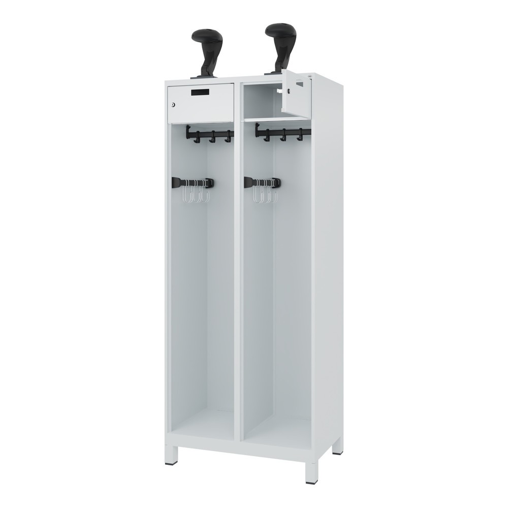Produktabbildung: C+P Feuerwehrspind PRAKTUS, Füße, 2 Abteile, HxBxT 1.850 x 800 x 500 mm, lichtgrau, mit Helmhalter