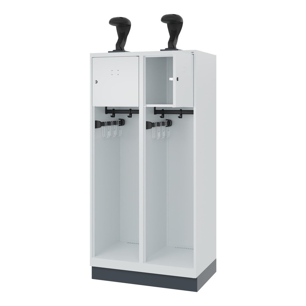 Produktabbildung: C+P Feuerwehrspind YOUNGSTER, Sockel, 2 Abteile, HxBxT 1.530 x 800 x 500 mm, lichtgrau, mit Helmhalter