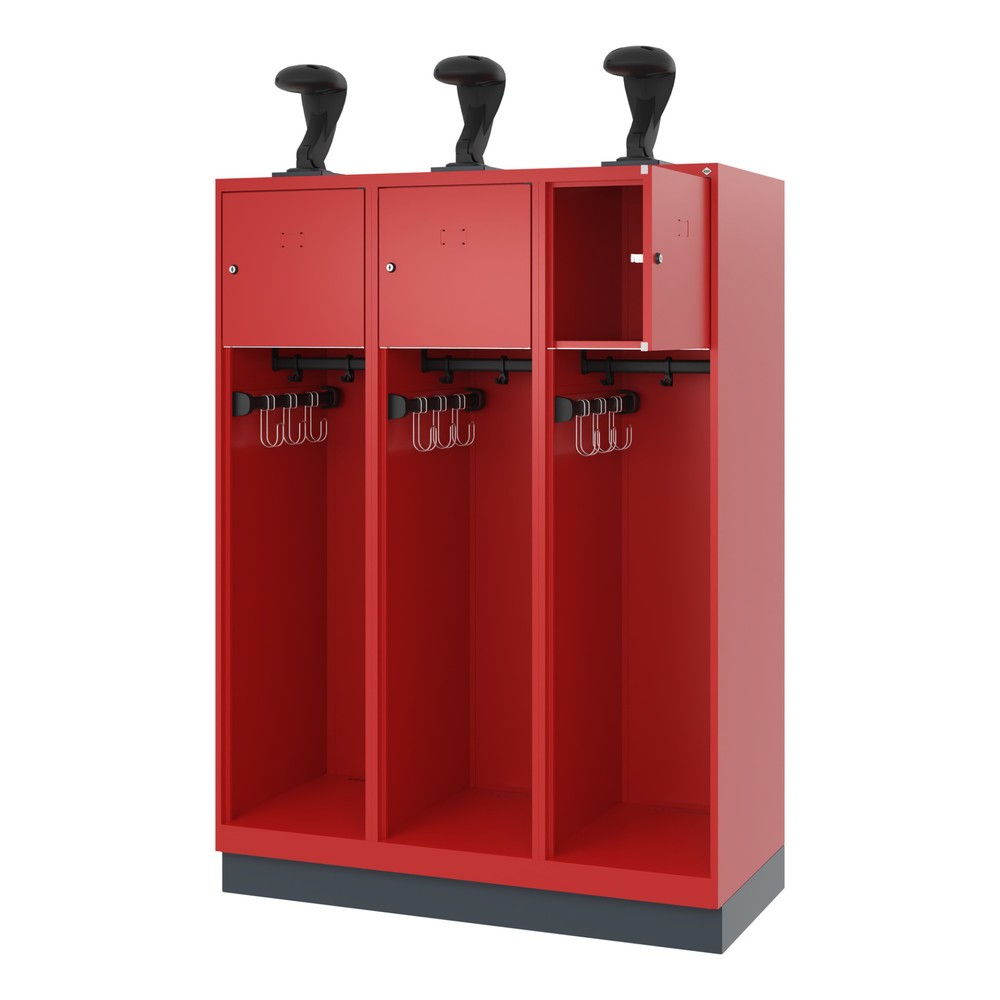 Produktabbildung: C+P Feuerwehrspind YOUNGSTER, Sockel, 3 Abteile, HxBxT 1.530 x 1.200 x 500 mm, feuerrot, mit Helmhalter