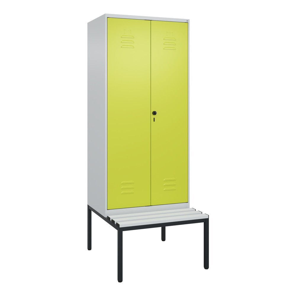 Produktabbildung: C+P PSA Doppel-Spind Classic PLUS, 2 Abteile, HxBxT 2.120 x 800 x 815 mm, für Vorhängeschloss, untergebaute Bank aus Kunststoff, lichtgrau, clowngrün