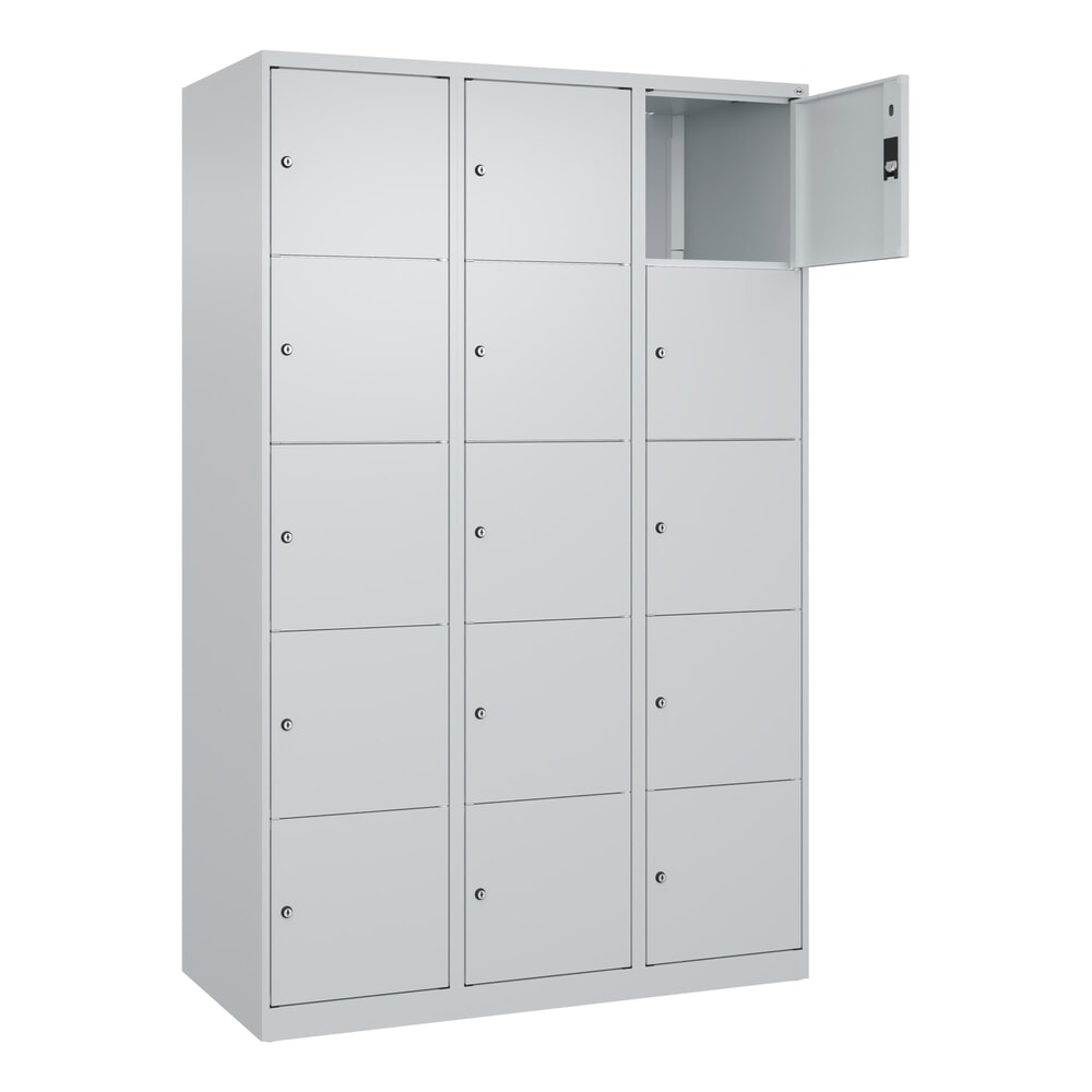 Produktabbildung Nr. 1: C+P Schließfachschrank Classic PLUS, 3 Abteile, HxBxT 1.850 x 1.200 x 500 mm, lichtgrau, lichtgrau, 15 Fächer, Zylinderschloss