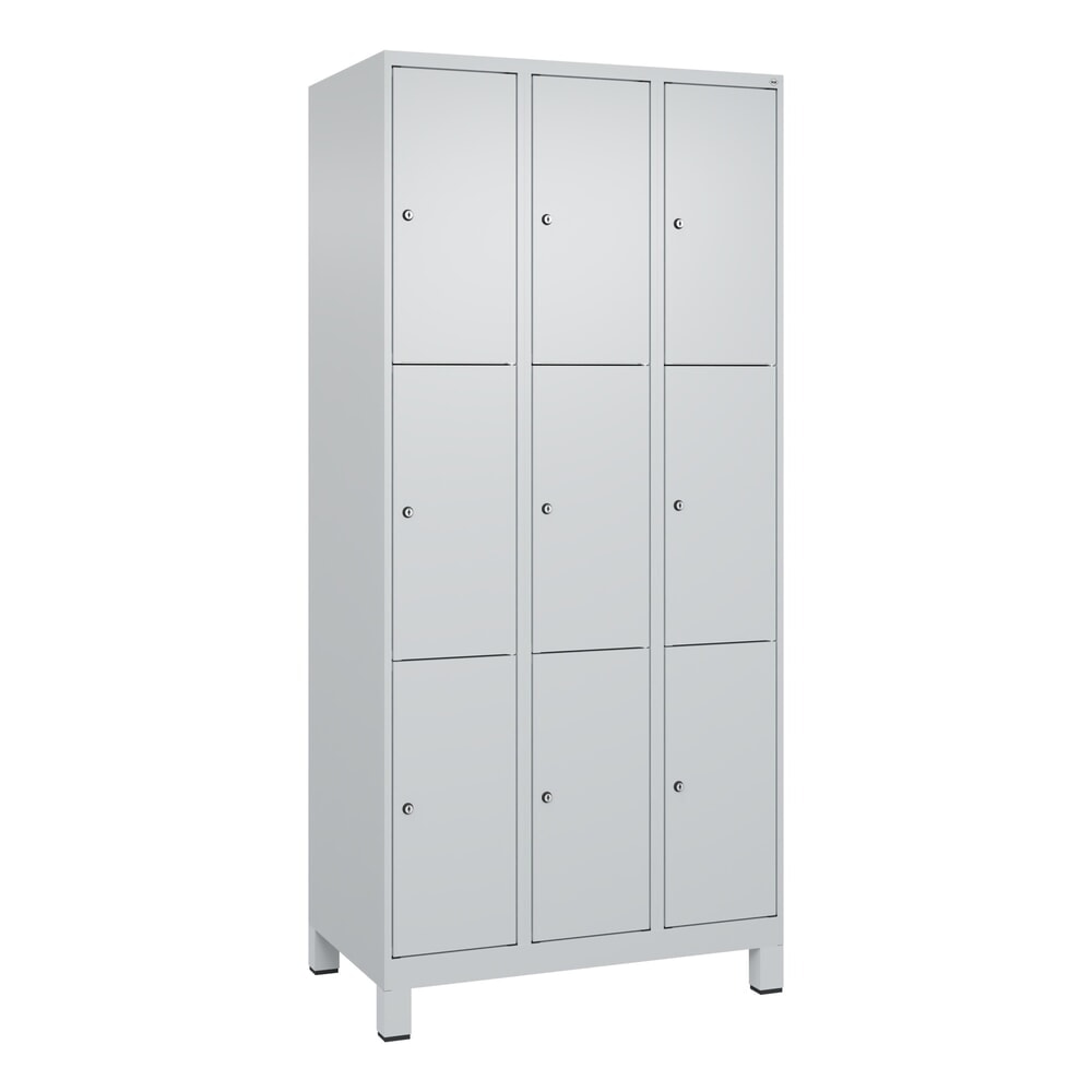 Produktabbildung Nr. 9: C+P Schließfachschrank Classic PLUS, Füße, 3 Abteile, HxBxT 1.950 x 900 x 500 mm, lichtgrau, lichtgrau, 9 Fächer, Zylinderschloss
