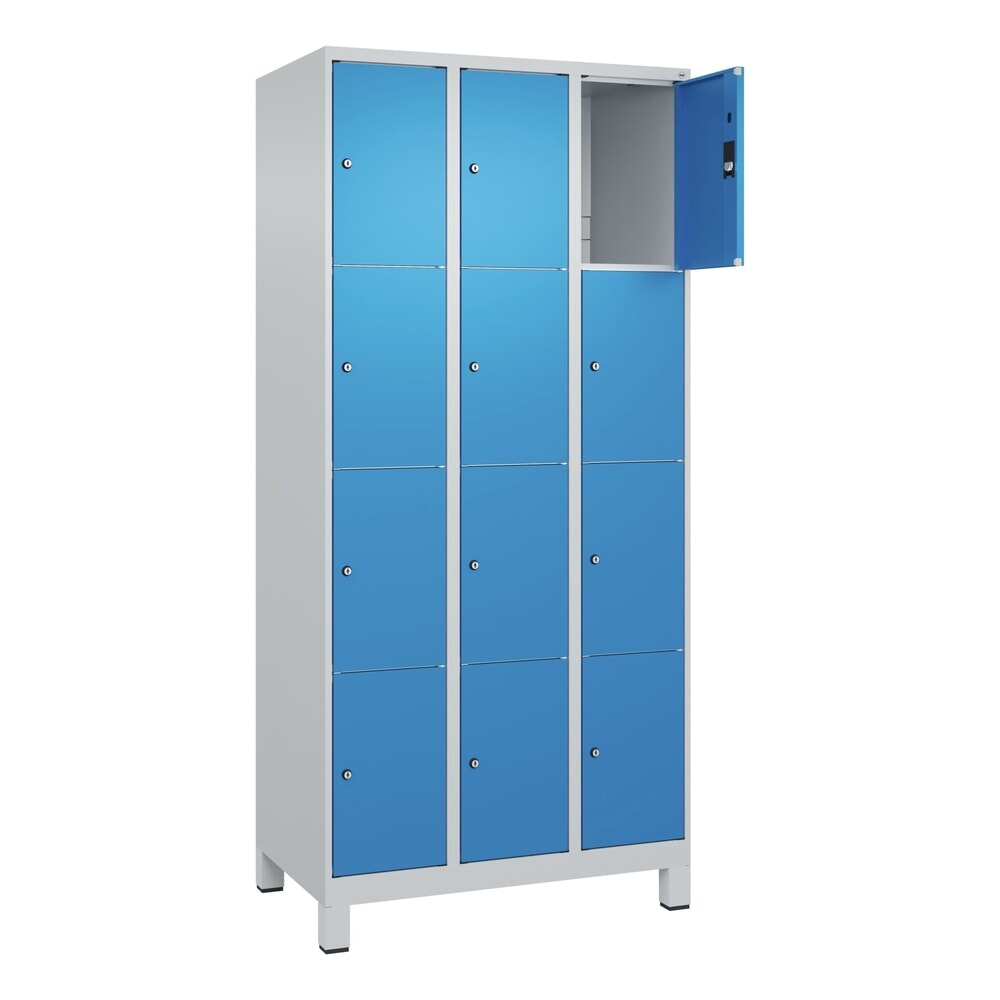 Produktabbildung Nr. 1: C+P Schließfachschrank Classic PLUS, Füße, 3 Abteile, HxBxT 1.950 x 900 x 500 mm, lichtgrau, lichtblau, 12 Fächer, Zylinderschloss