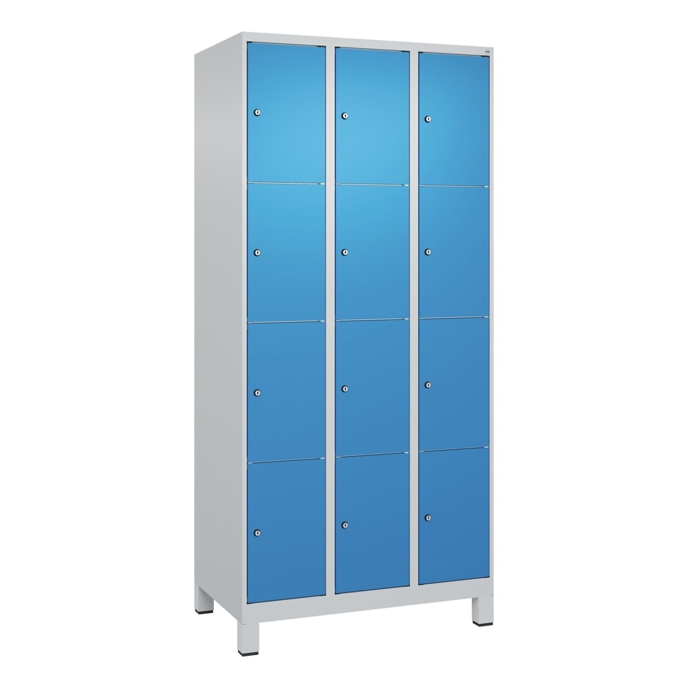 Produktabbildung Nr. 9: C+P Schließfachschrank Classic PLUS, Füße, 3 Abteile, HxBxT 1.950 x 900 x 500 mm, lichtgrau, lichtblau, 12 Fächer, Zylinderschloss